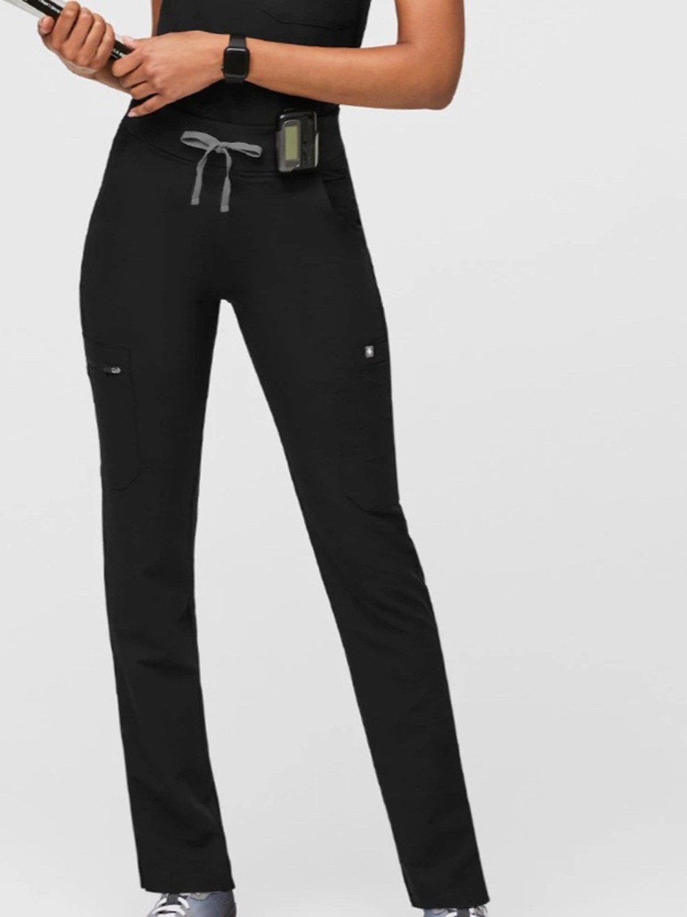 FIGS Women's Black Straight-Leg Cargo Scrub Pants